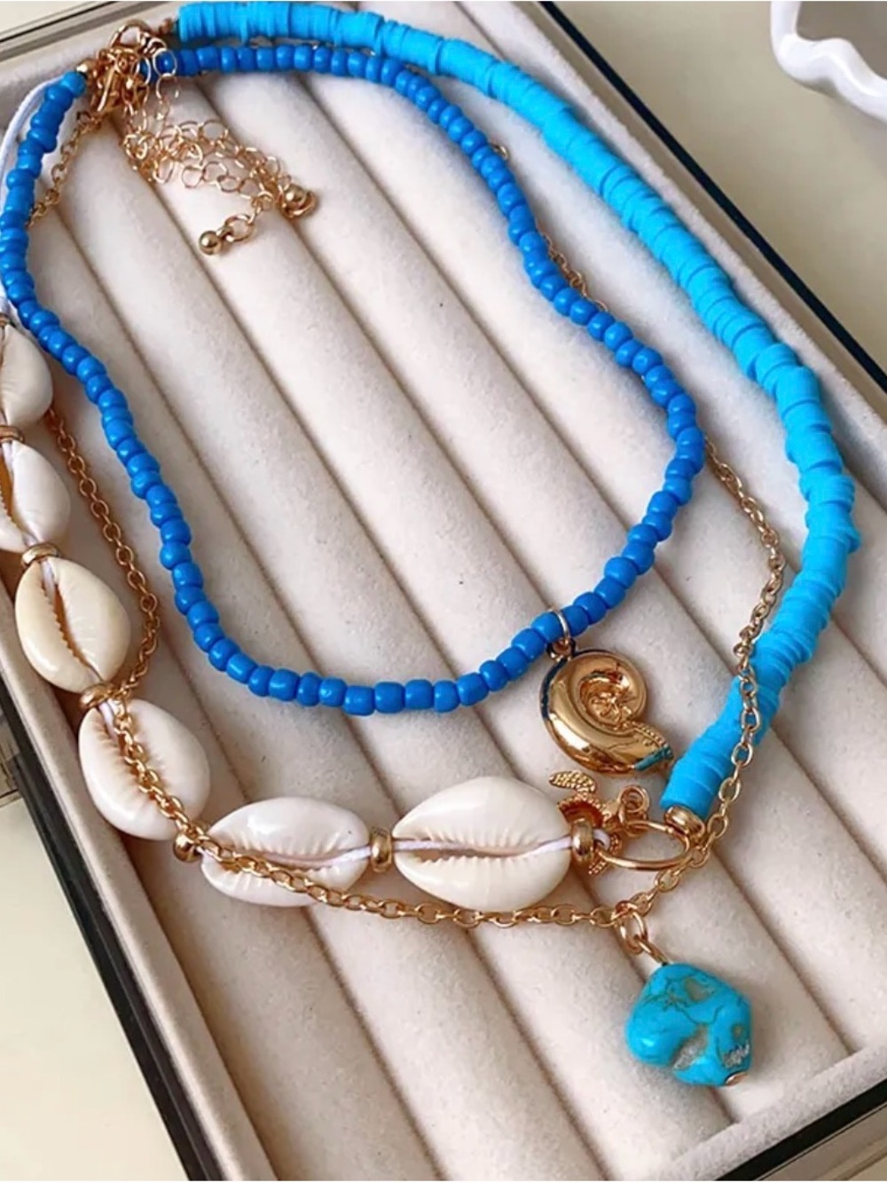 NWT Gold and Turquoise Beaded Shell Layered Necklace - Blue, beach, shells